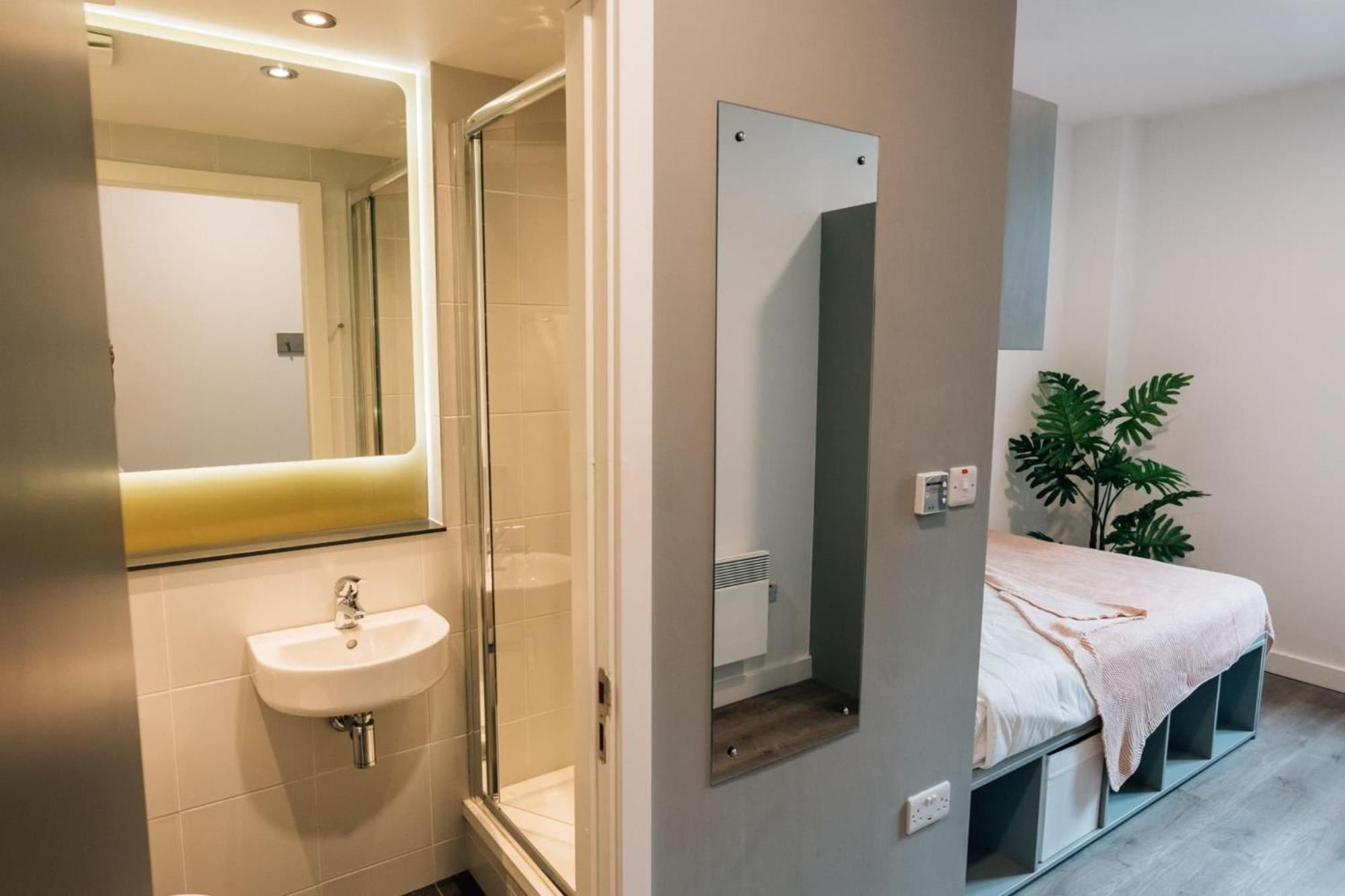 Canvas Point Campus Dublin Docklands ภายนอก รูปภาพ
